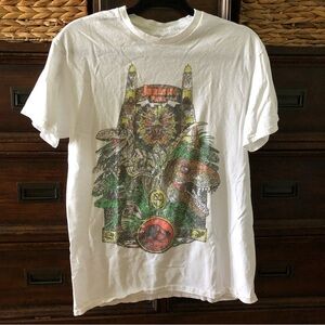 Jurassic World white short sleeve graphic tee in size L